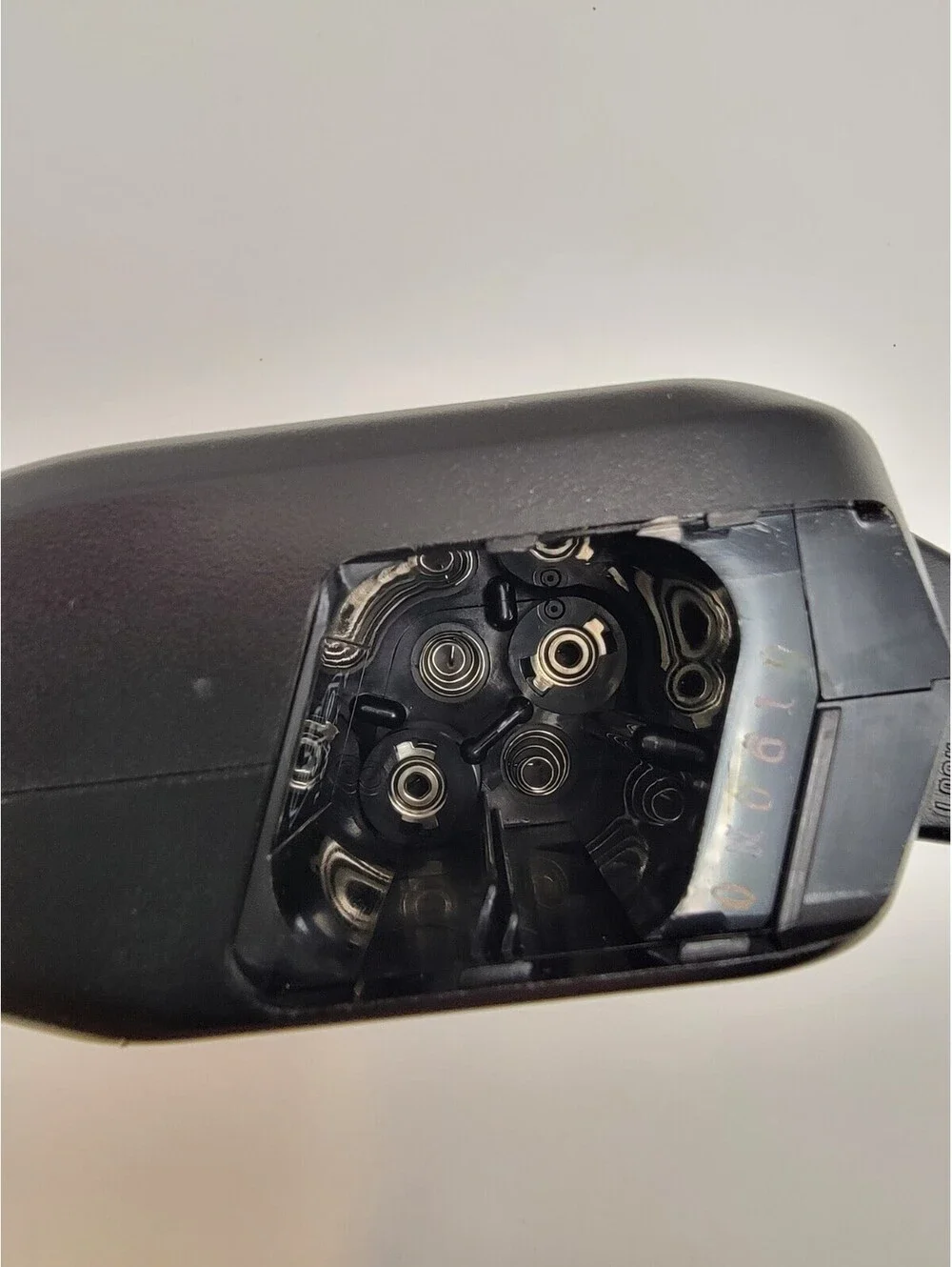 CANON Speedlight 200E Flash TESTED WORKS with Case CLEAN Battery Compartment
